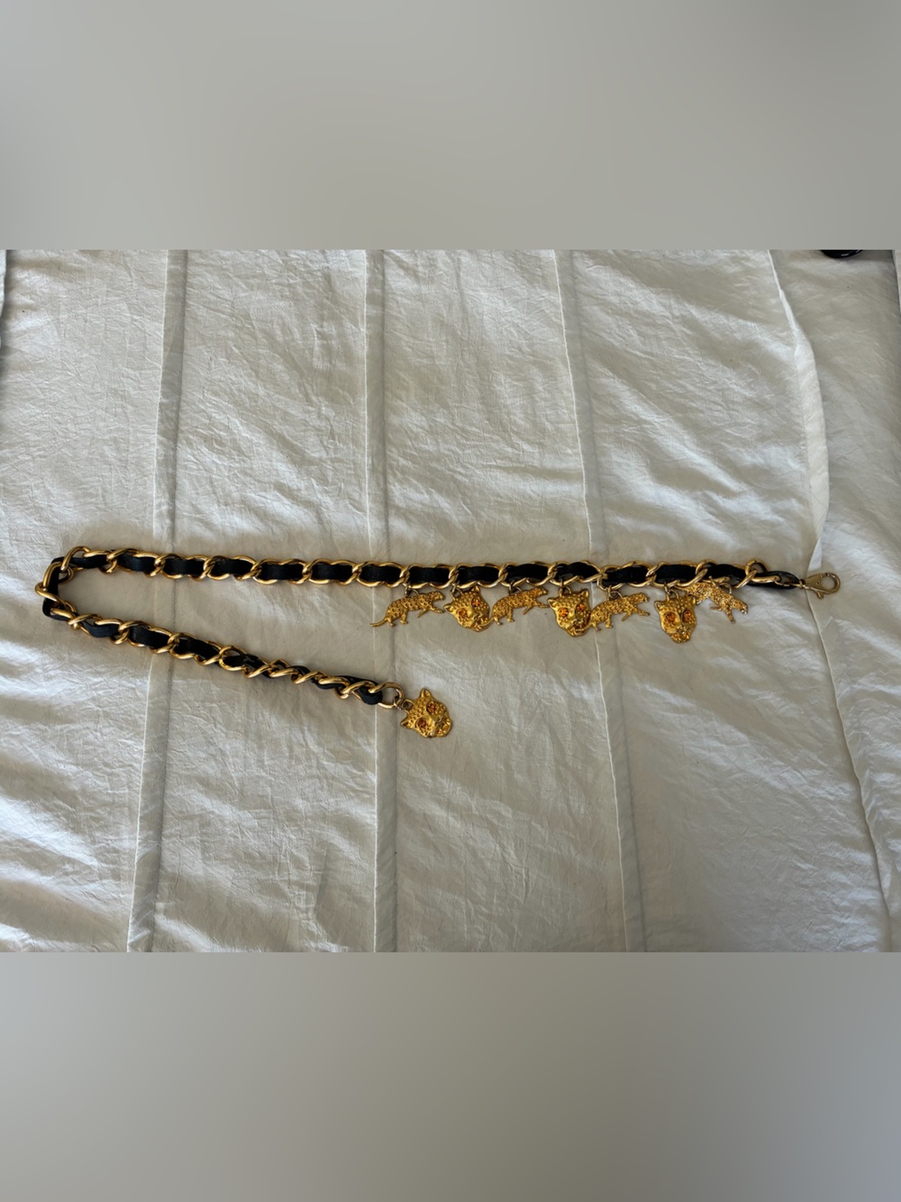 Vintage 80’s Feline Flair Charm Chain Belt